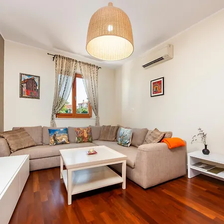 Bagnole Apartment